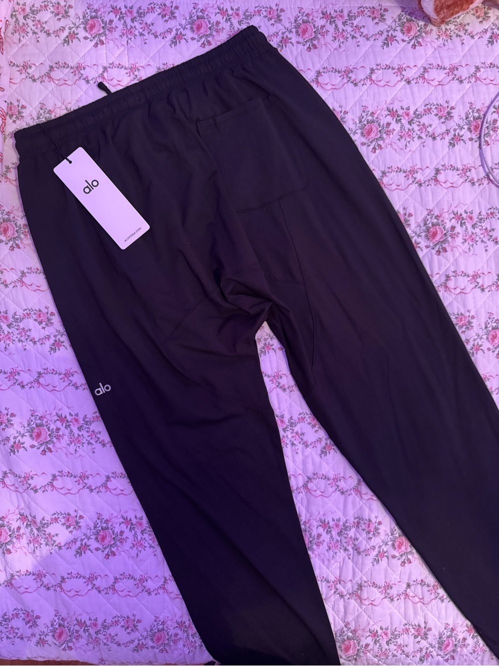 ALO Yoga Men Black Jogger Pants with Alo Logo